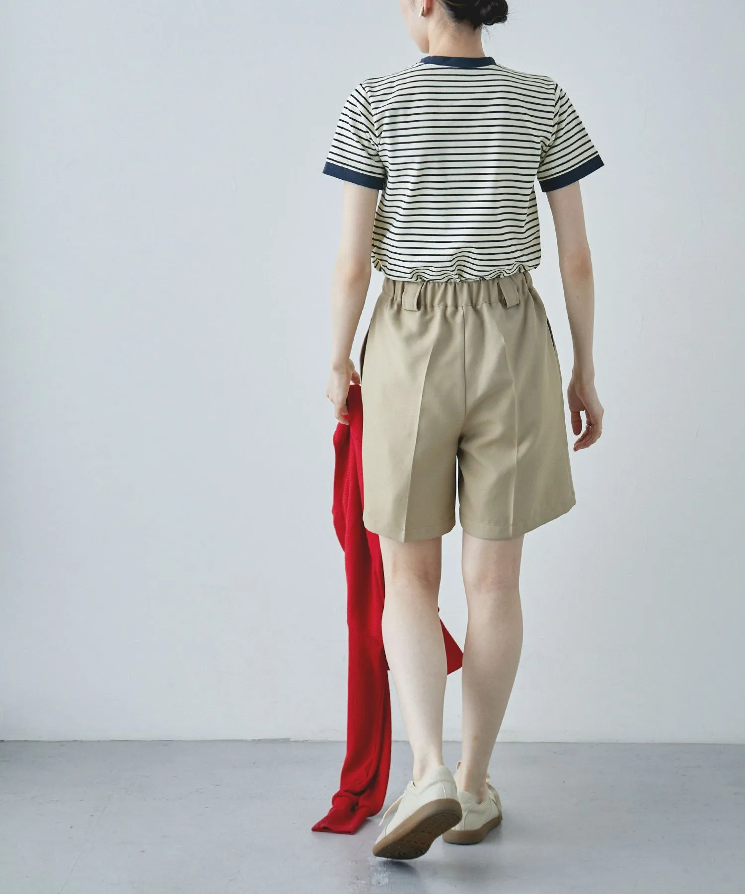 Ringer neck border T