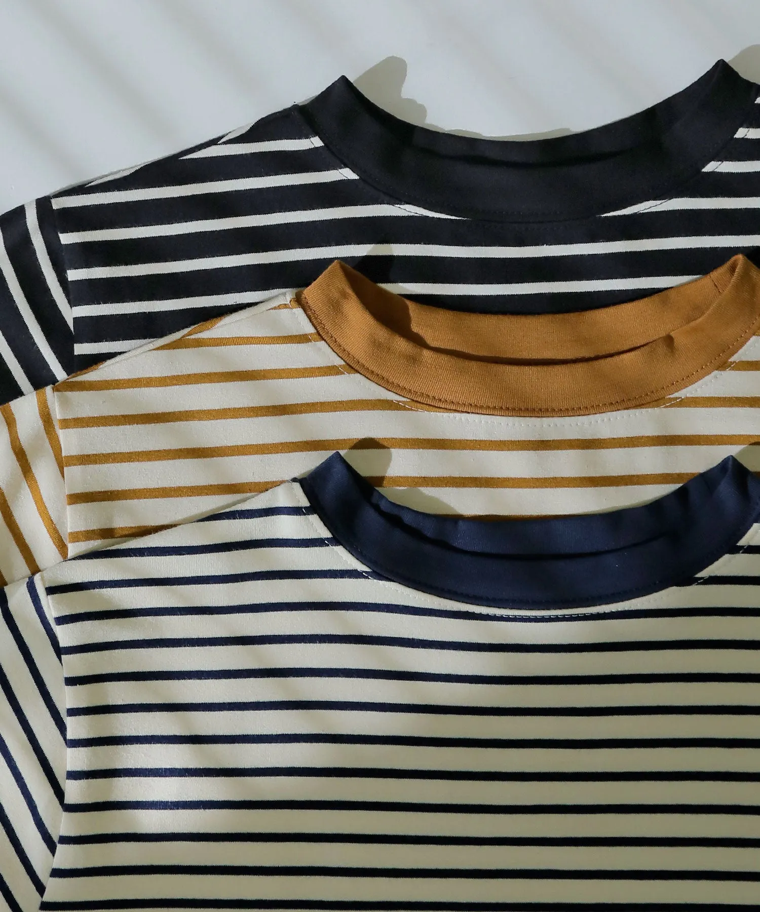 Ringer neck border T