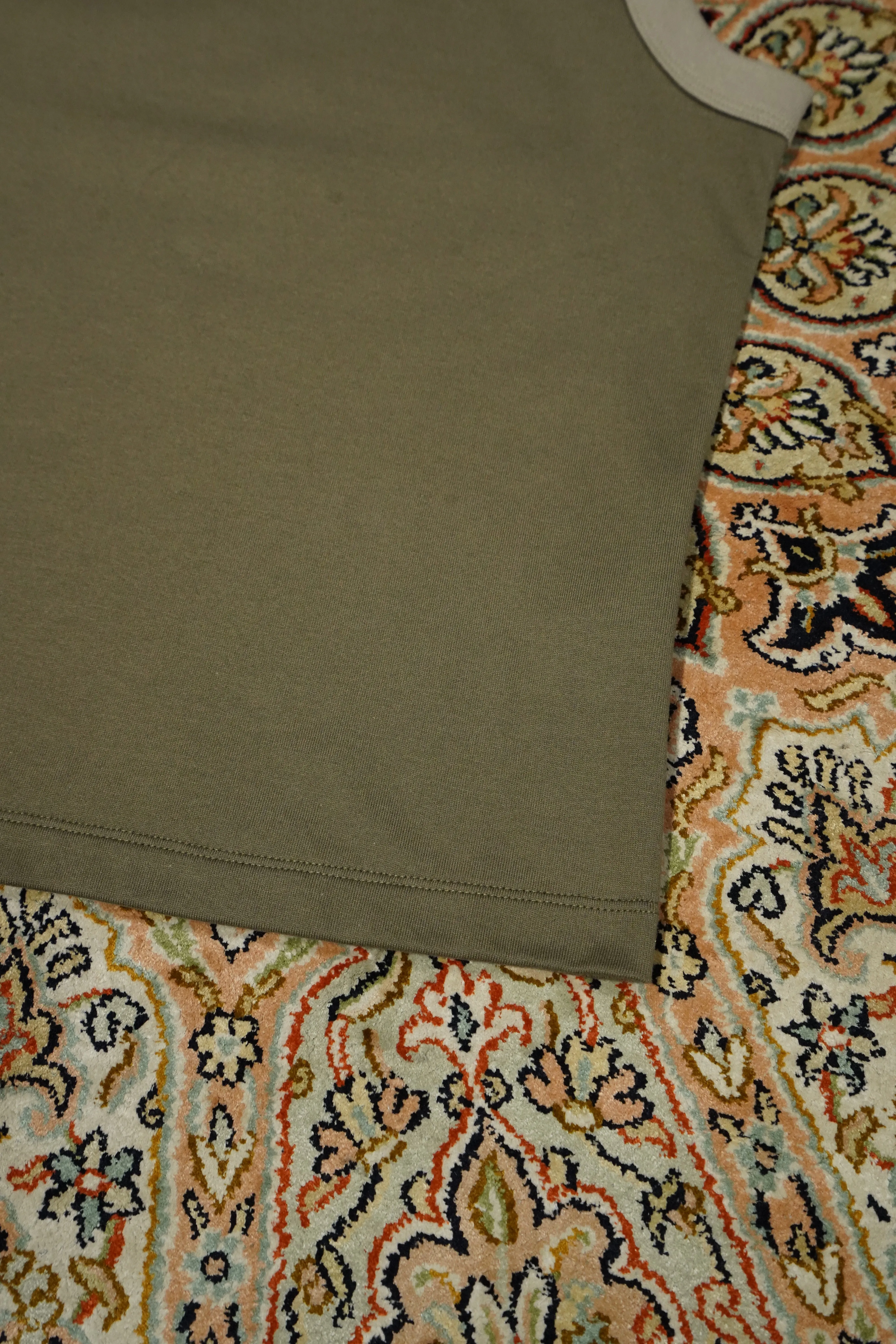 Ringer Nosleeve Tee (KHAKI)