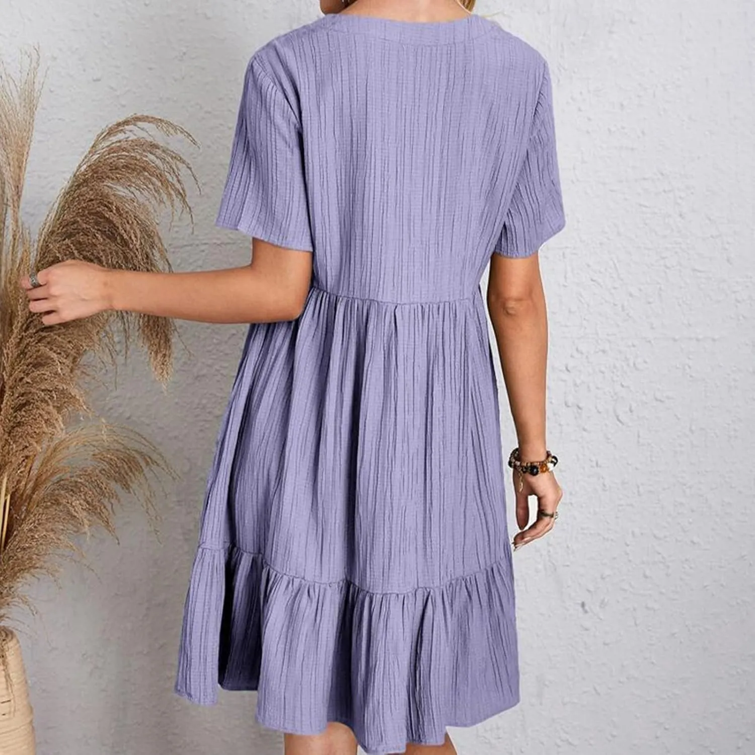 Summer Dresses for Women 2025 Trendy Short Sleeve Pleated Midi Dress Casual Flowy V Neck Elegant Beach Sundresses