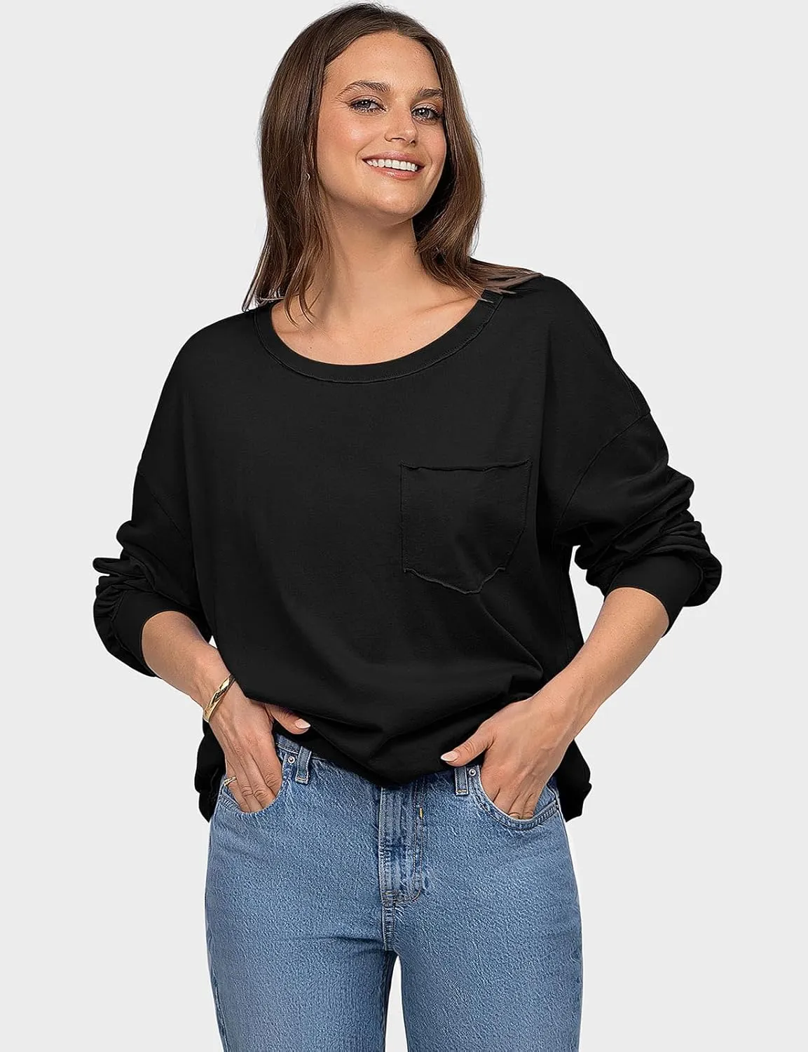 UEU Womens Long Sleeve Tops Crew Neck Casual Oversized Cotton Shirts Blouses Tshirt Tee 2024 Fall Trendy Clothes with Pockets