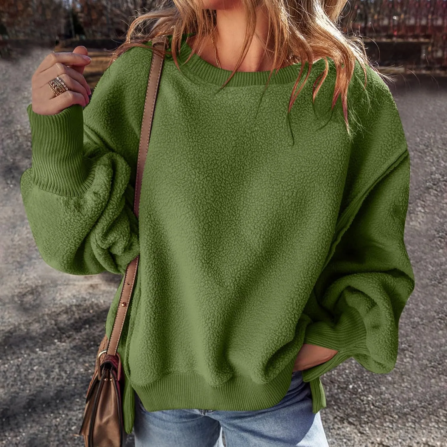 Women's Oversized Crewneck Sweatshirts Trendy Long Sleeve Fleece Pullover Fall Fashion Tops Comfort Winter Clothes