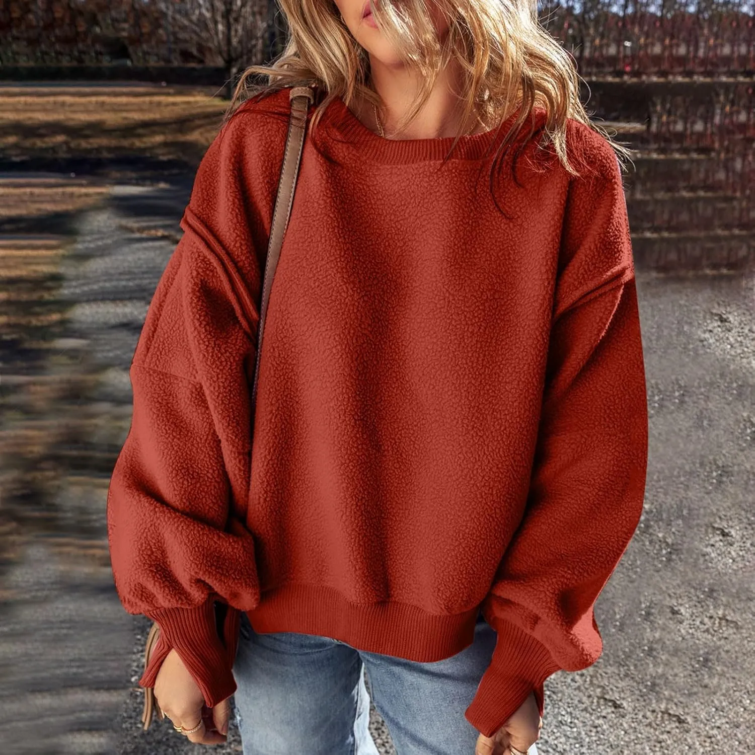 Women's Oversized Crewneck Sweatshirts Trendy Long Sleeve Fleece Pullover Fall Fashion Tops Comfort Winter Clothes