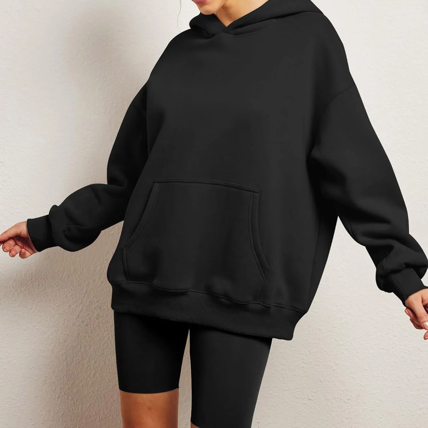 Womens Oversized Hoodie Long Sleeve Drop Shoulder Baggy Sweatshirts Lightweight Pullover Tops Fall Outfits w/Pockets